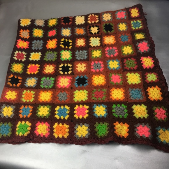 Vintage medium Afghan granny square throw blanket - Picture 7 of 9